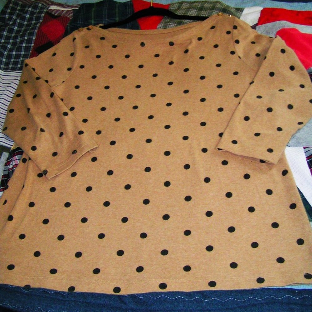 LANDS END 100% COTTON BLACK POLKA DOT TAN JERSEY L